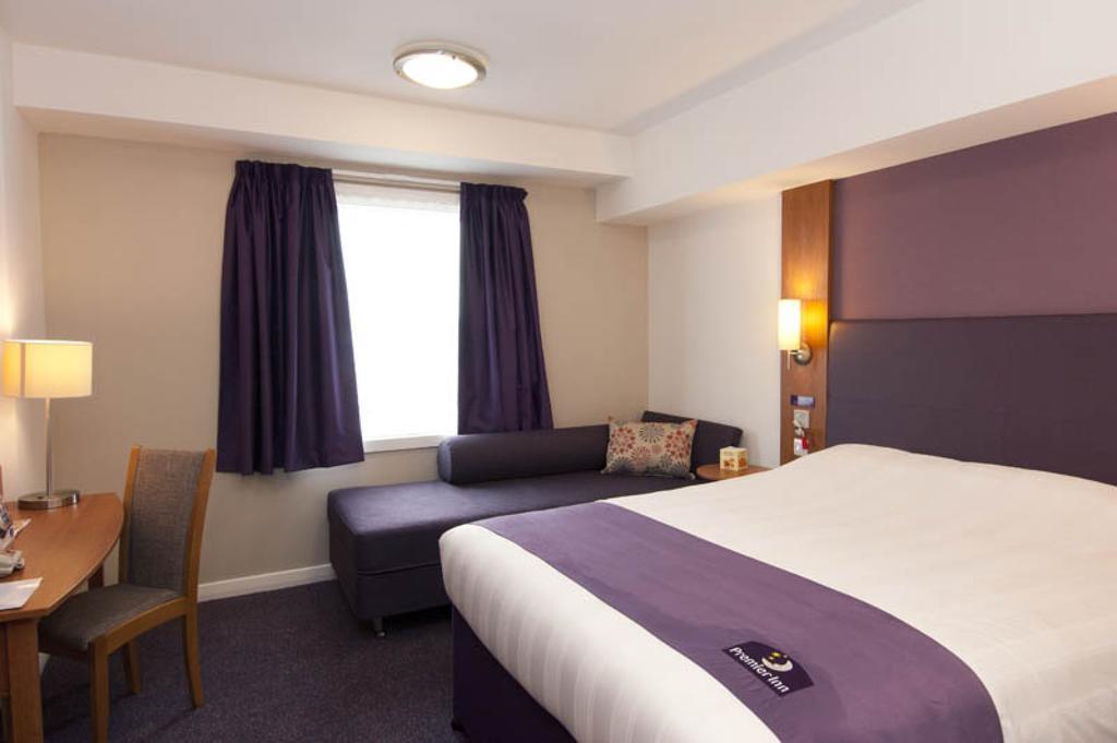 Premier Inn Newcastle - Gosforth/แครมลิงตัน ภายนอก รูปภาพ
