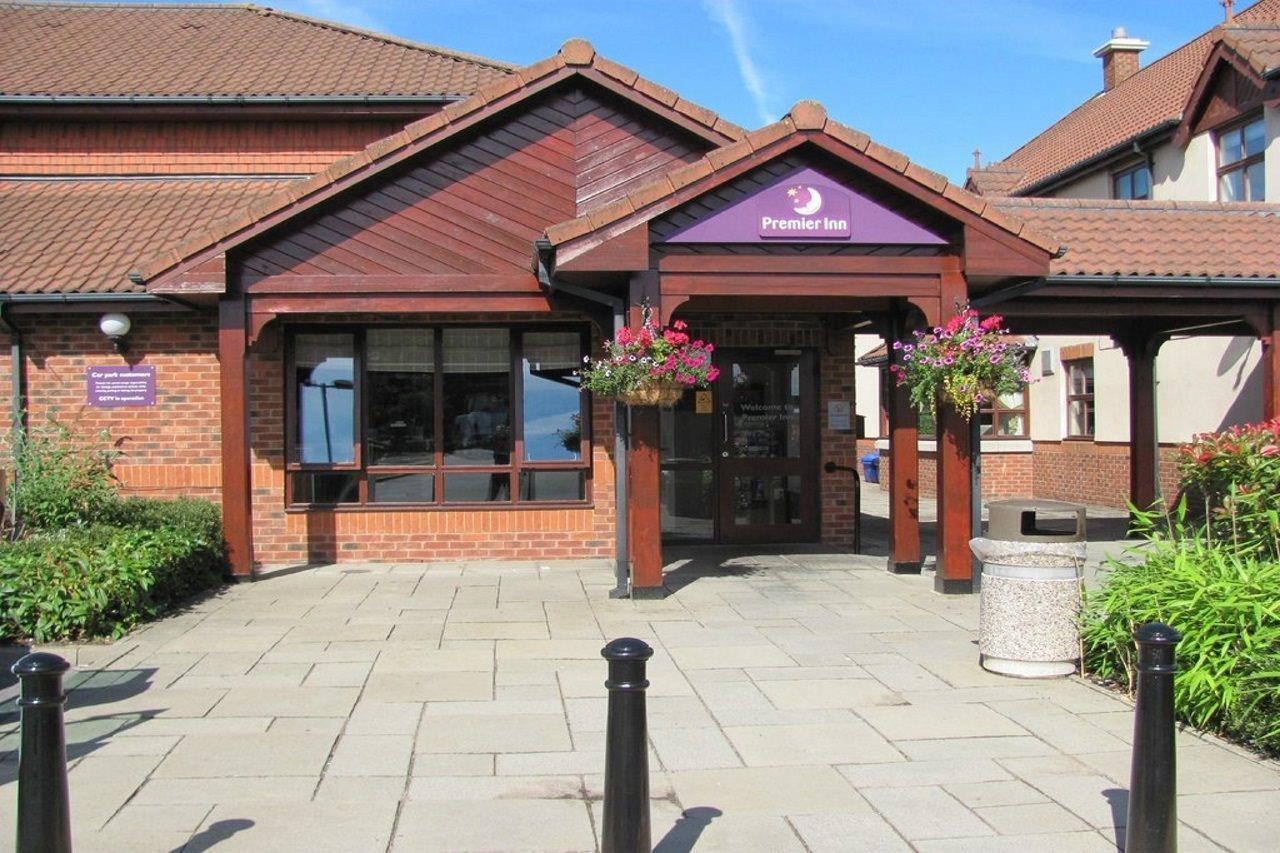Premier Inn Newcastle - Gosforth/แครมลิงตัน ภายนอก รูปภาพ