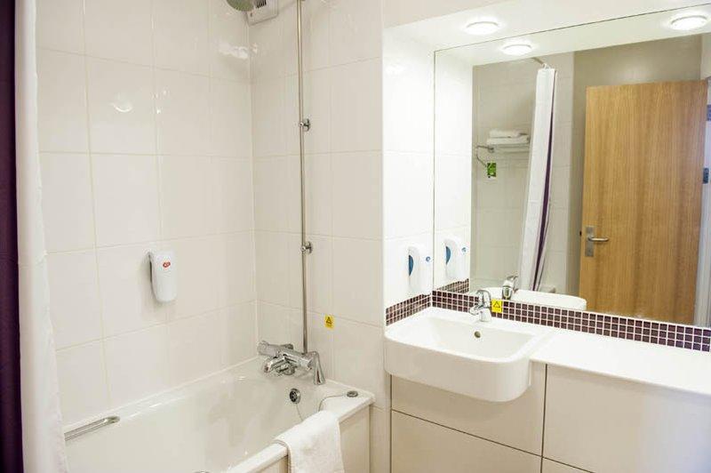 Premier Inn Newcastle - Gosforth/แครมลิงตัน ภายนอก รูปภาพ