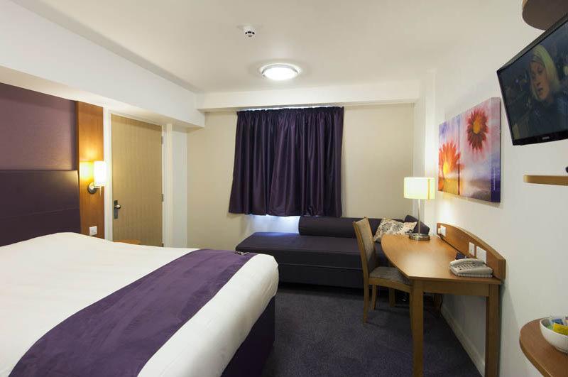 Premier Inn Newcastle - Gosforth/แครมลิงตัน ภายนอก รูปภาพ