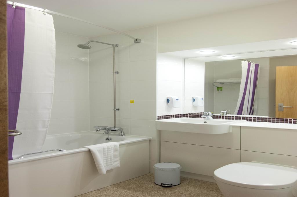 Premier Inn Newcastle - Gosforth/แครมลิงตัน ภายนอก รูปภาพ